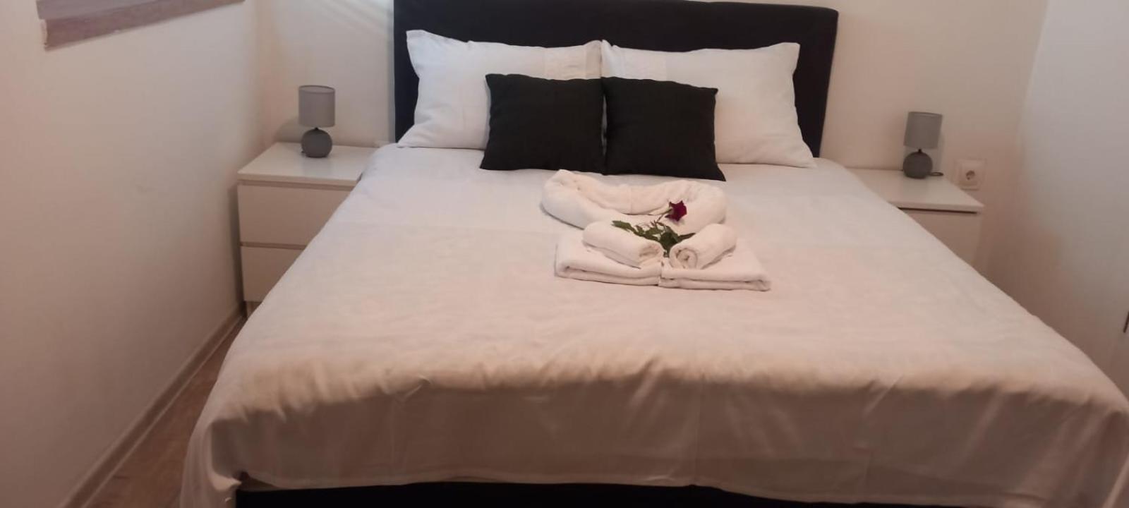 Braavos Apartments Sibenik - Free Parking - Marina 100M Phòng bức ảnh